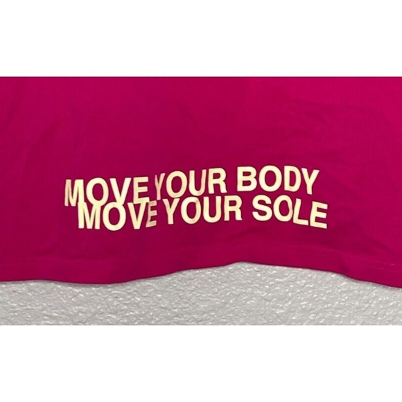 Nike Sportswear SNW World Tour T Shirt Adult Large Pink Tokyo NYC Paris Glow - Picture 5 of 5